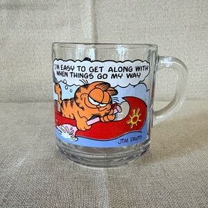 Vintage 1978 Garfield Odie McDonalds Glass Mug Jim Davis Cartoon Cup